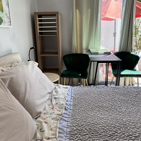 Cozy Studio Near Atlantic Ave W/Private Patio Appartement Delray Beach Buitenkant foto