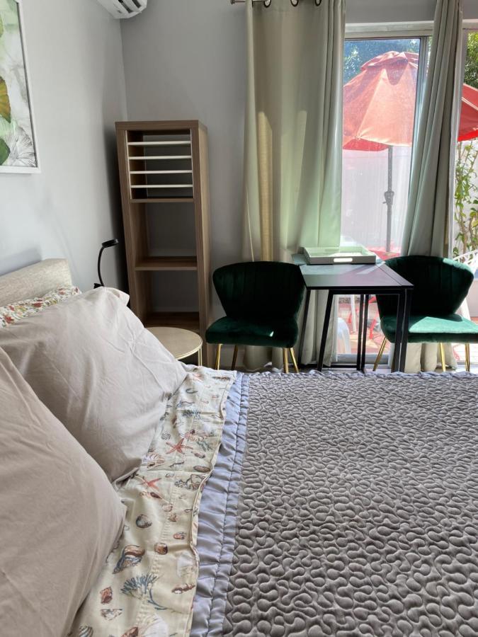 Cozy Studio Near Atlantic Ave W/Private Patio Appartement Delray Beach Buitenkant foto