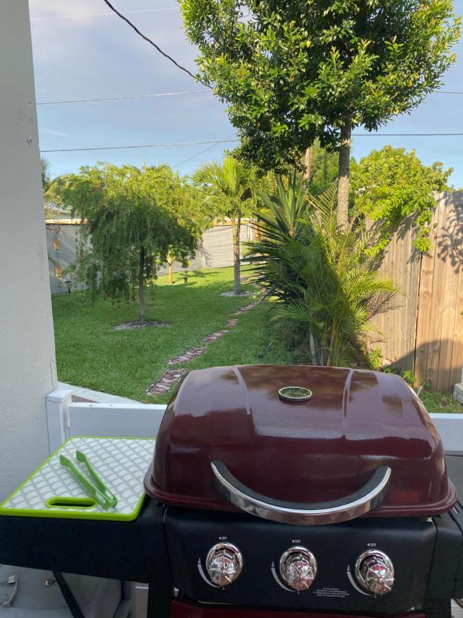 Cozy Studio Near Atlantic Ave W/Private Patio Appartement Delray Beach Buitenkant foto