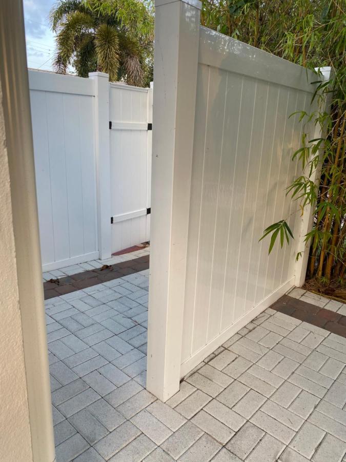 Cozy Studio Near Atlantic Ave W/Private Patio Appartement Delray Beach Buitenkant foto